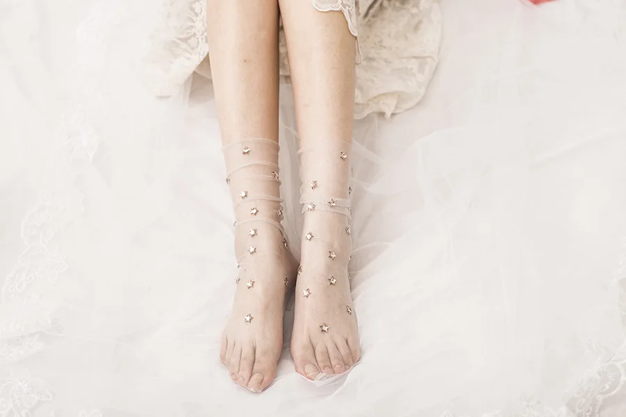 Летние ультратонкие классные носки для женщин, японские дышащие блестящие носки звезды, прозрачные сетчатые уличные шелковые прозрачные носки