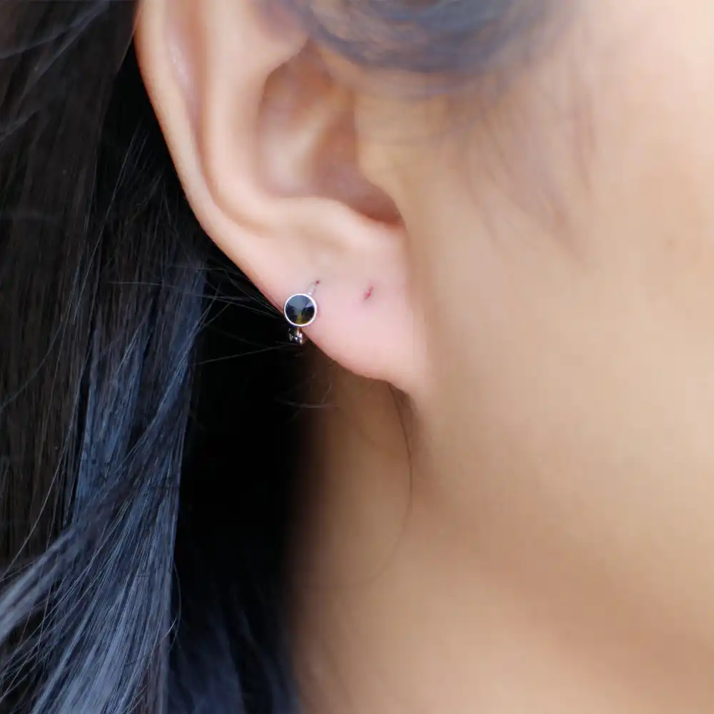 Новинка 925, серьги из стерлингового серебра, черные маленькие круглые серьги, Пряжка для ушей, простые мужские и женские серебряные серьги д...