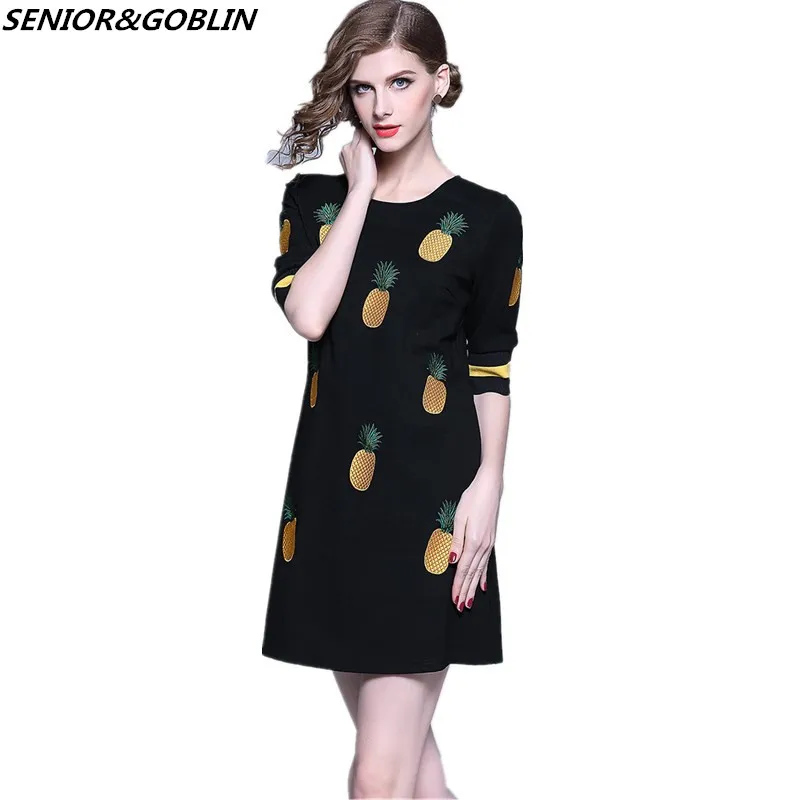 

2019 Spring Embroidery Pineapple A Line Dress Women Black Runway Half Sleeve Slim Casual Dress Plus Size Loose Dresses Vestidos