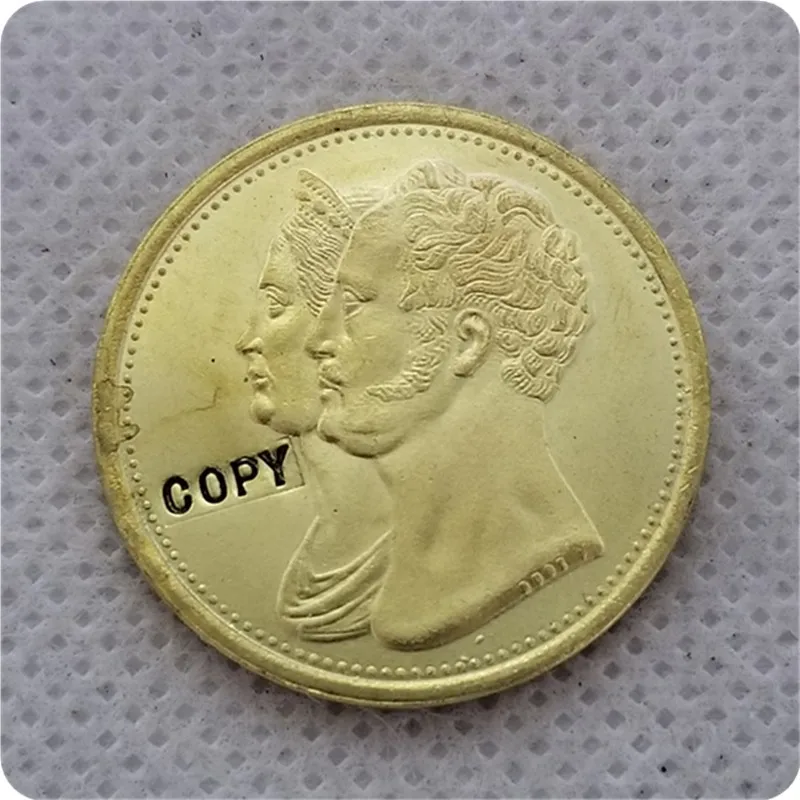 

COPY REPLICA 1836 RUSSIA 10 ROUBLE Gold COIN COPY