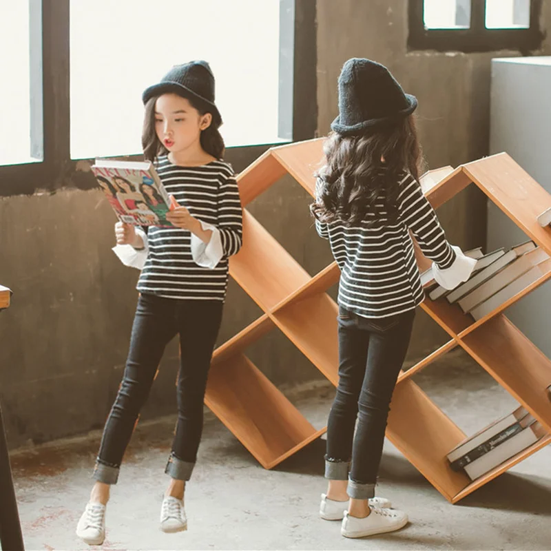 Children Clothes Sets 2018 New Style Baby Boy Girls Fashion Flare Sleeves Striped T-shirt + Jeans Pants Teenage 2 Pcs Suit CA329 Children Clothes Sets 2018 New Style Baby Boy Girls Fashion Flare Sleeves Striped T-shirt + Jeans Pants Teenage 2 Pcs Suit CA329