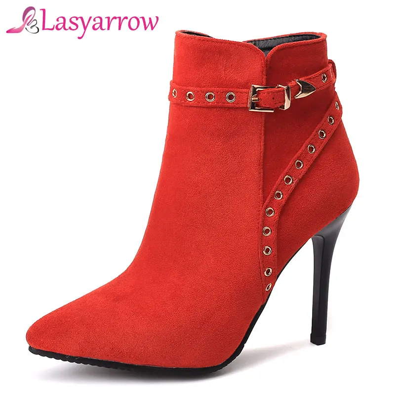 

Lasyarrow Western Style Ankle Boots Size 33-43 Stiletto Heels Pointed Toe Martin Boots 2018 Autumn Motorcycle Boots Rivet Buckle