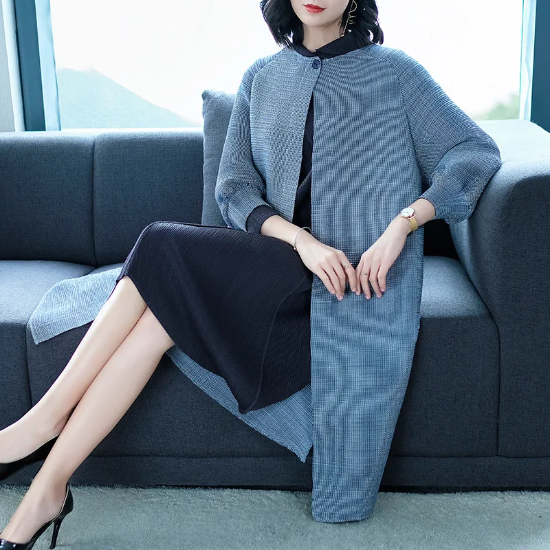 

Spring Women Pleated Fashion New Tidal Loose Lady Long Jacket Coat