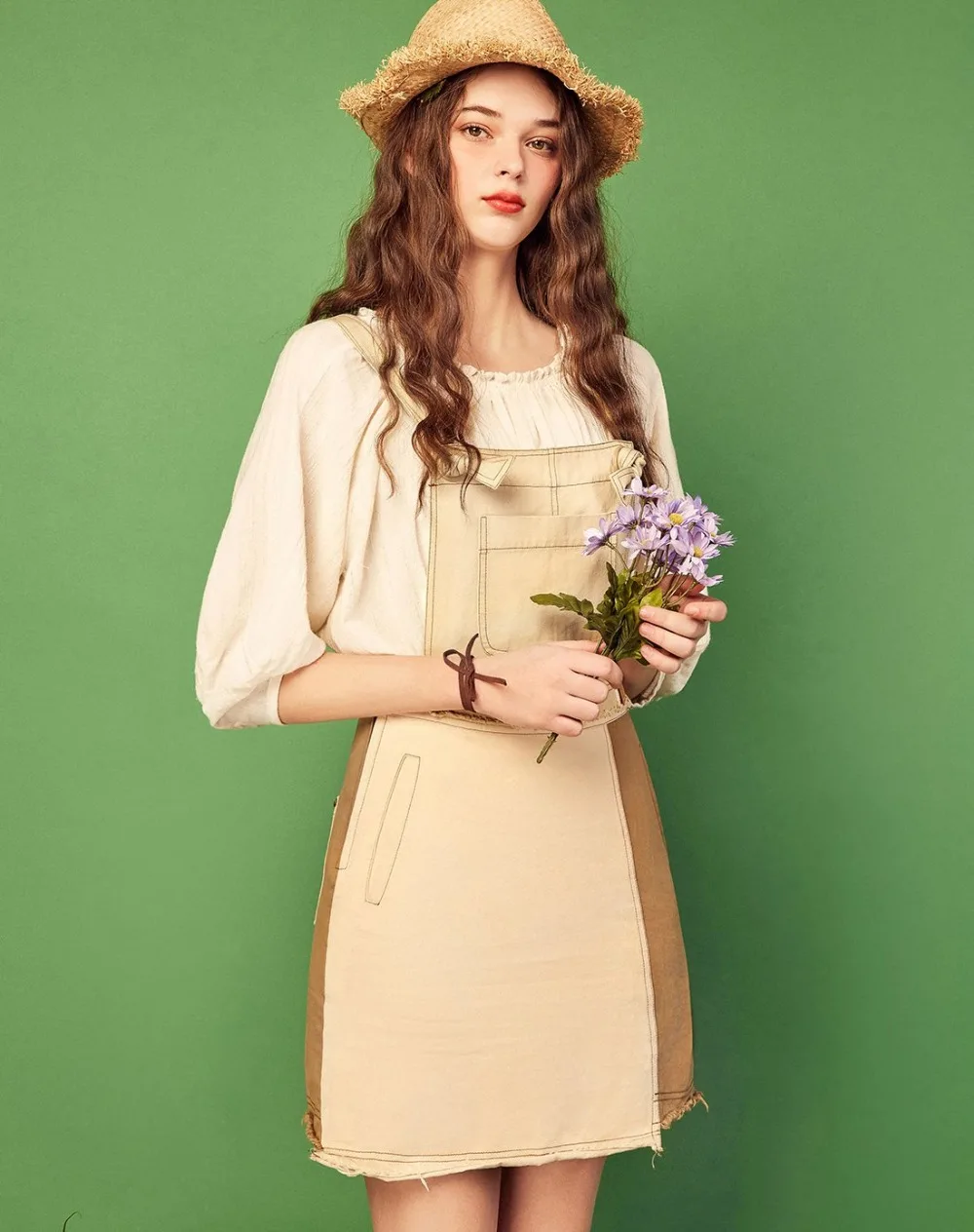 

ARTKA 209 New Spring Women 100% Cotton Washed Vintage Cotton Embroidered Contrast Color Stitching Strap Dress LA10983X
