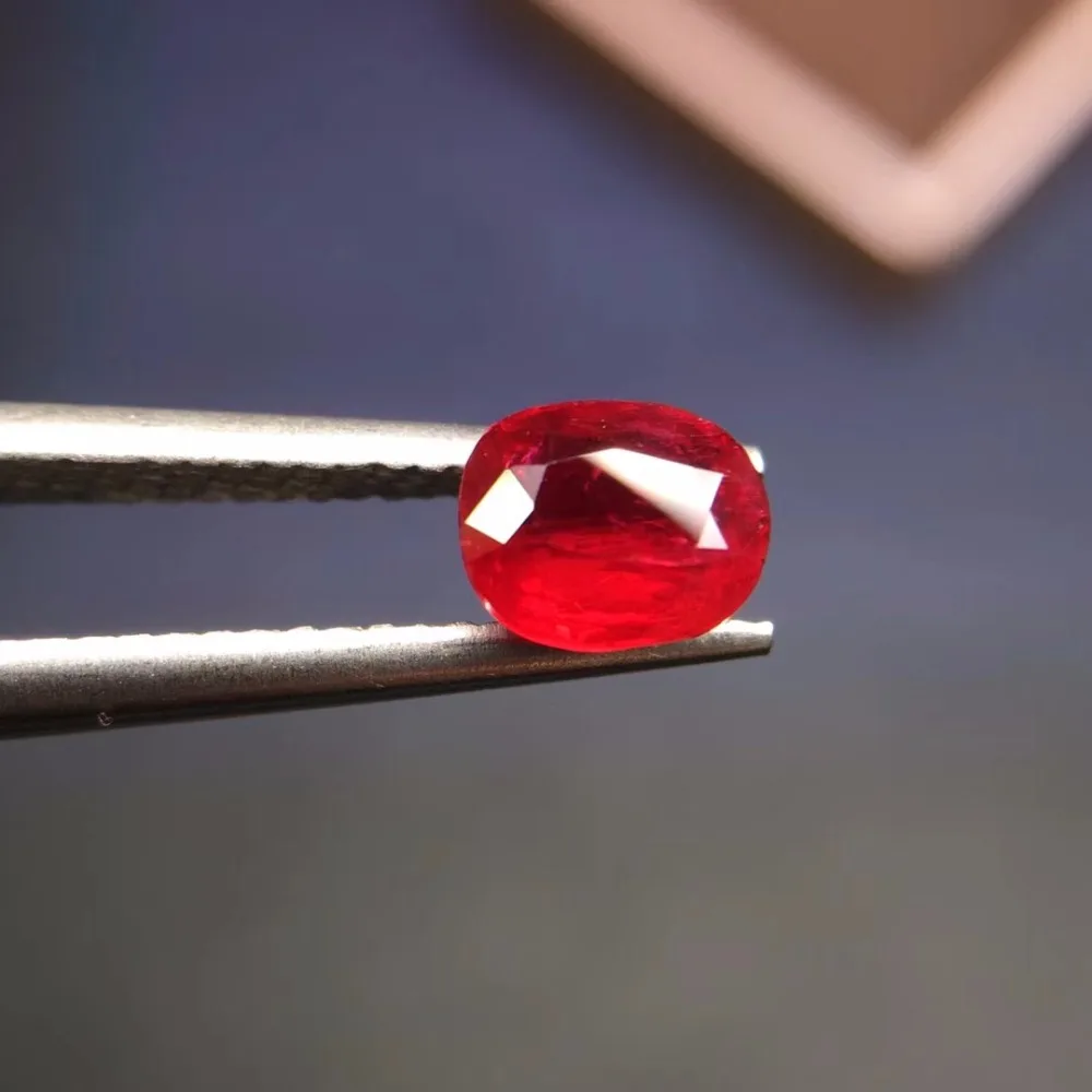 

GIL Certificated 8039 Oval Cut 1.01ct Unheat Faceted Natural Pigeon Blood Red Ruby Loose Gemstones Rubi Loose Stones