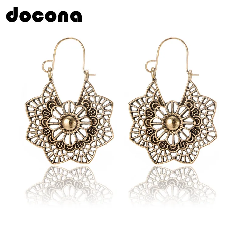 Alloy Vintage Preety Flower Pattern Leaf Dangle Hook Earrings Golden