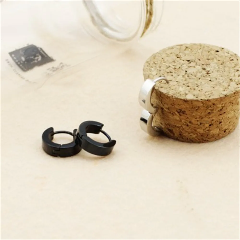 

Wholesale k-pop SHINEE Key Lucifer silver and black titanium steel Men or Women Stud earrings FR416 FR417