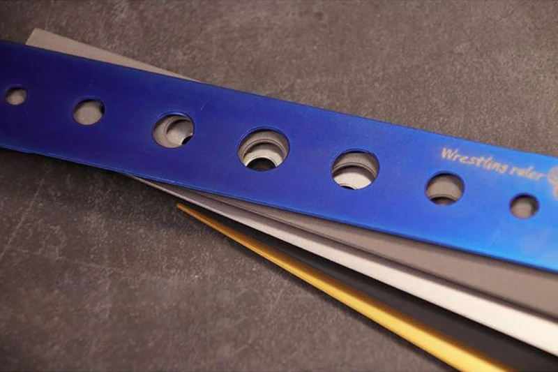 Liga de Titânio Centímetros de Medição da Régua de Metal Ferramenta de Auto-defesa Ferramenta de Bolso Portátil Governante Desenho Buraco Círculo Equipamento Edc 1 pc 15 6 Ferram. atividade ar livre