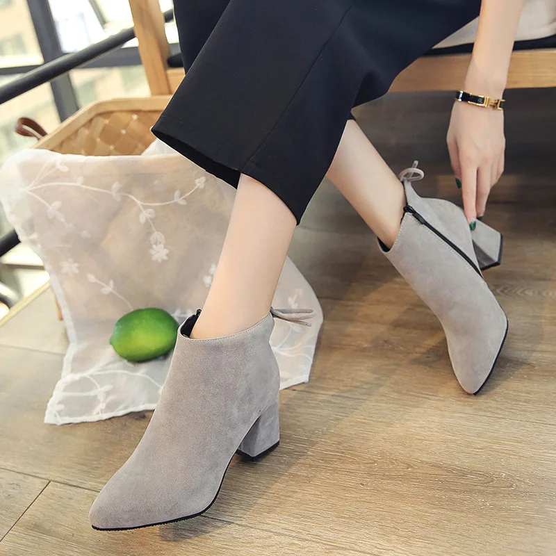 

2019 autumn and winter new boots children's boots thick with pointed women's boots side zipper women's