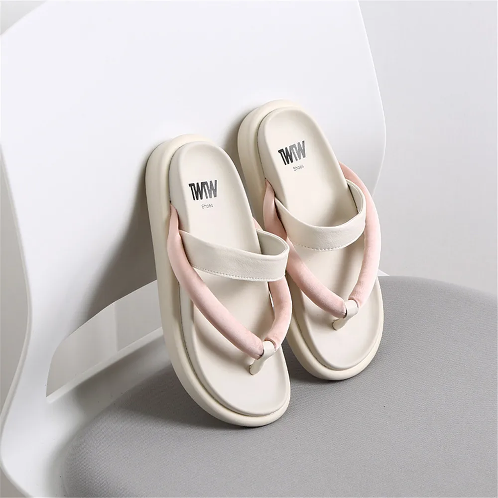

2019 New Fashion Black and White Solid Sandals and Basic and Casual Shoes for Women