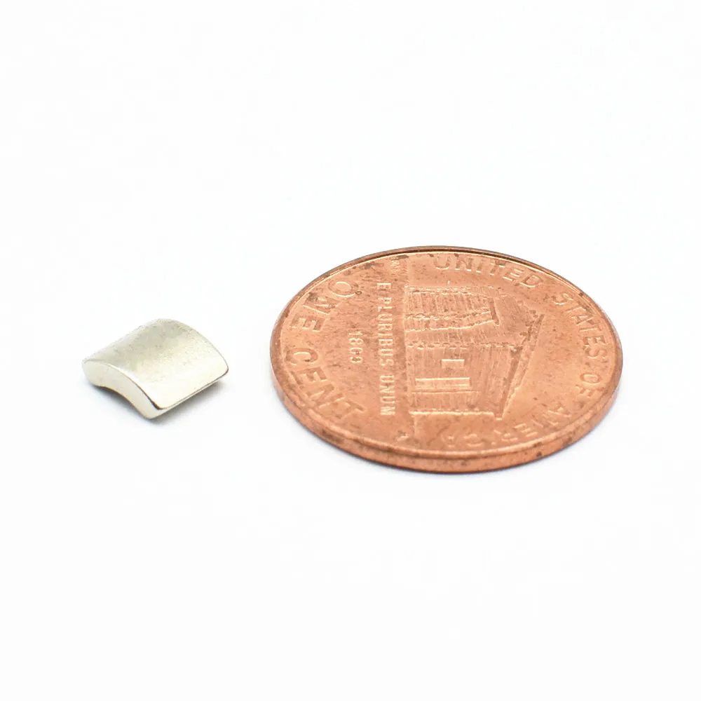 NdFeB дуговой сегмент OR4.6 * IR3.2 W6.22 L5.7mm N38SH Moto магнит для генераторов Неодимовый
