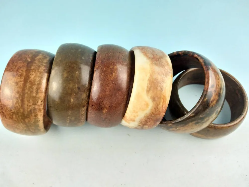 Chinese antique, jade handicrafts, round and retro widening jade