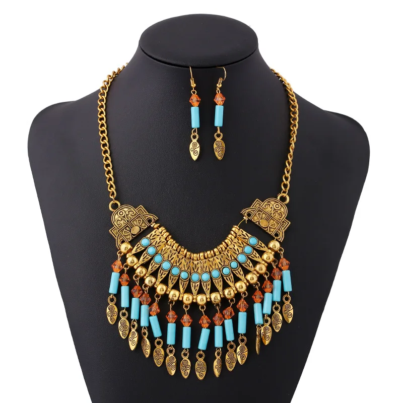 

Hot Sale 2019 African Beads Jewelry Set Bohemia Tassel Bib Necklaces Set Drop Earrings Set For Women Costume Jewelry AT077