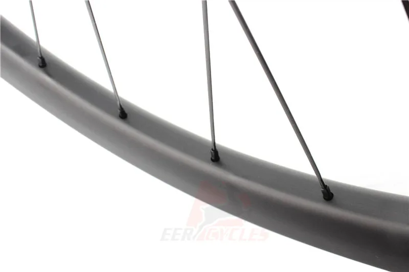 30mm x 33mm asymmetrical mtb wheelset
