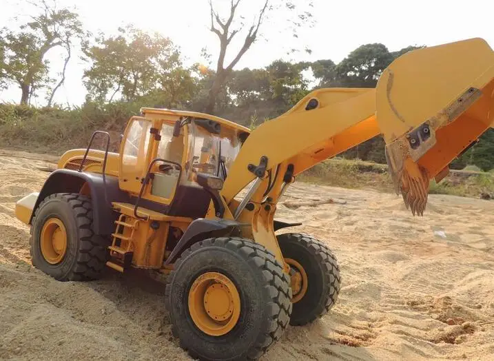 

NEW Ready to Run 1/12 Scale RC Remote Controller Rock Hydraulic Loaders Fully Metal Tractor Truck RTR