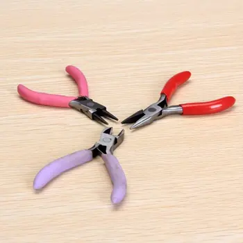 

3Pcs Mini Jewelry-Making Pliers Set, Includes A Chain Nose Plier, A Diagonal Cutter and A Round Nose Plier--Random Color