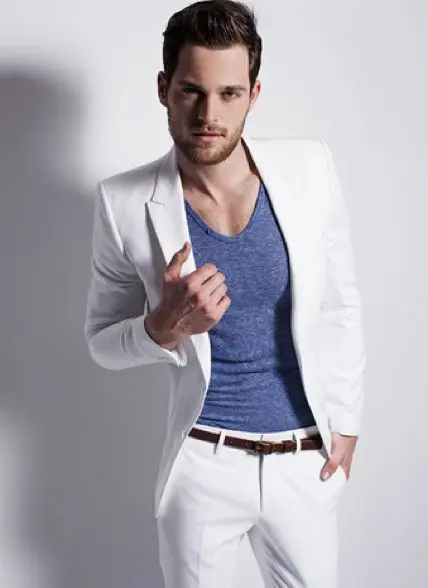 3c90be9819c0a13001a34784c441aacc--white-blazers-white-suits