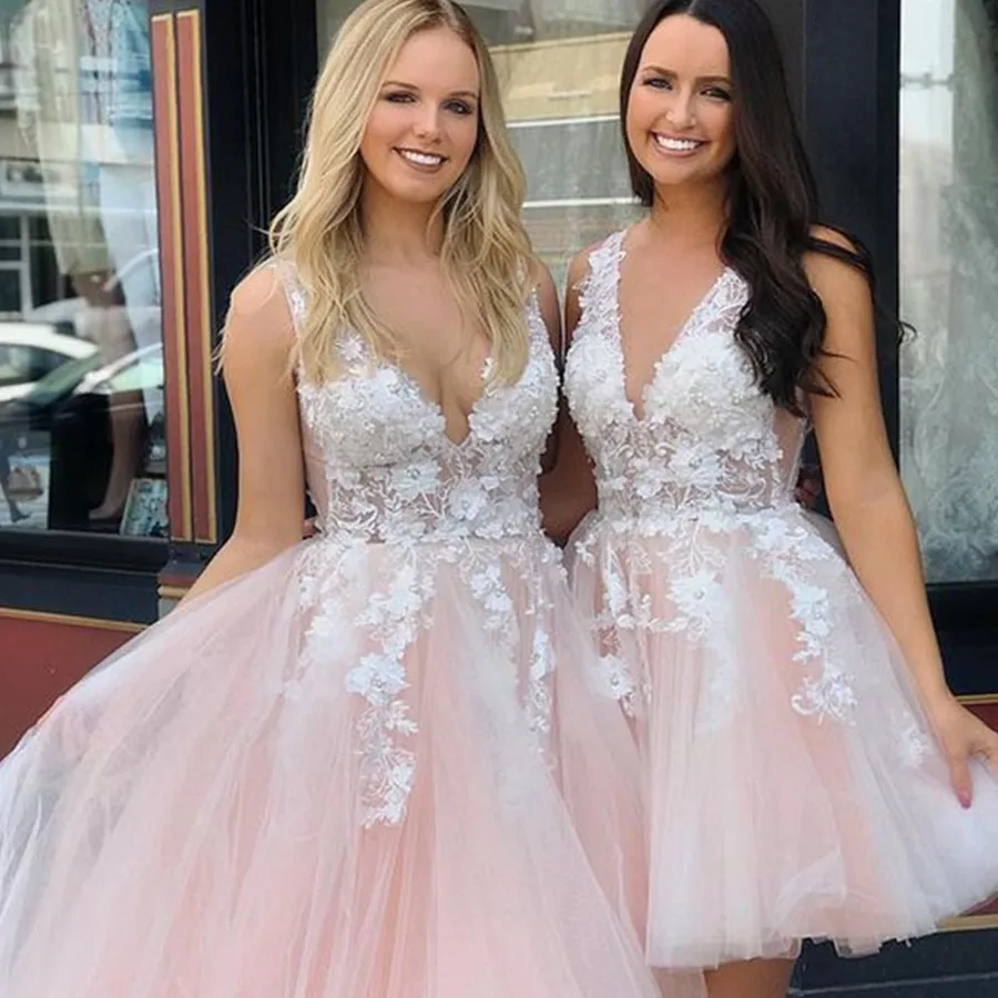 

V-neck Neckline 3D Beading Flowers Sleeveless Ball Gown Wedding Dress with V-back Lace Applique Floor Length Bridal Dress