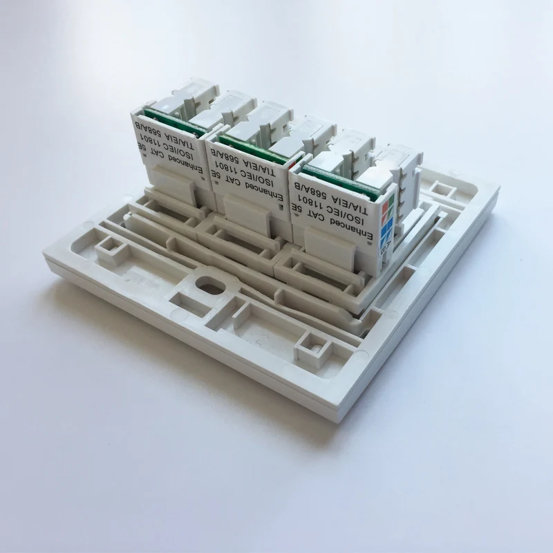 86 Style 3 x RJ45 Socket pic 9