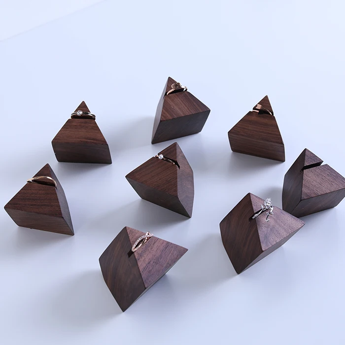 

Brown Solid Wood Ring Display Holder Ring Display Showcase Jewelry Display Rack