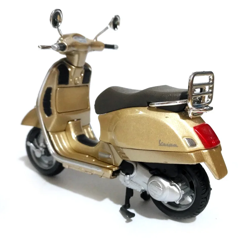 Модель мотоцикла Maisto 1:18 PIAGGIO Vespa GTS 300 (2017) Primavera 150 из сплава литые модели игрушки