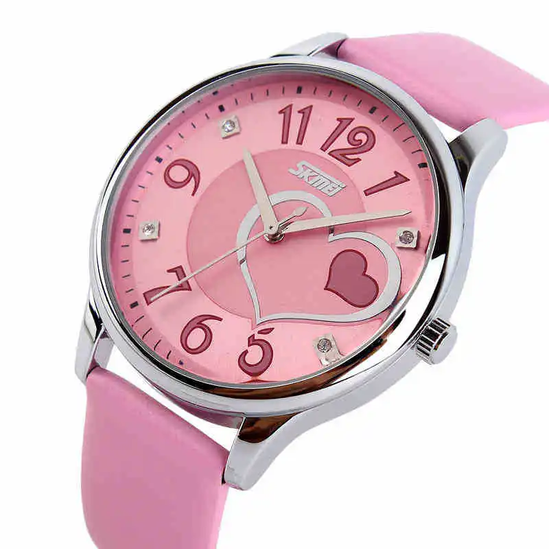 Prix pour Femmes Robe Montre De Mode Jeunes Dames En Cuir Montres À Quartz Casual Vintage Sports Bracelets Nouveau 2017 Heures Prix pour Femmes Robe Montre De Mode Jeunes Dames En Cuir Montres À Quartz Casual Vintage Sports Bracelets Nouveau 2017 Heures