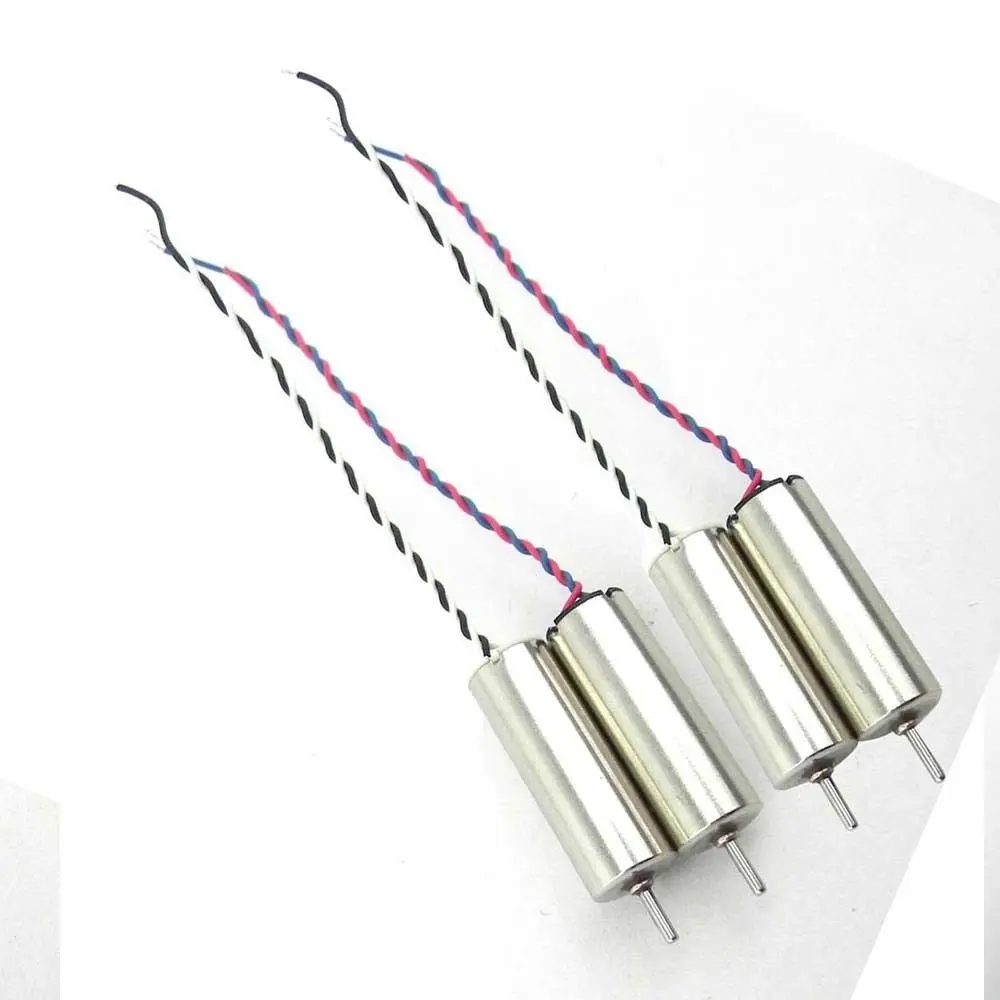 रिमोट कंट्रोल के साथ खिलौने