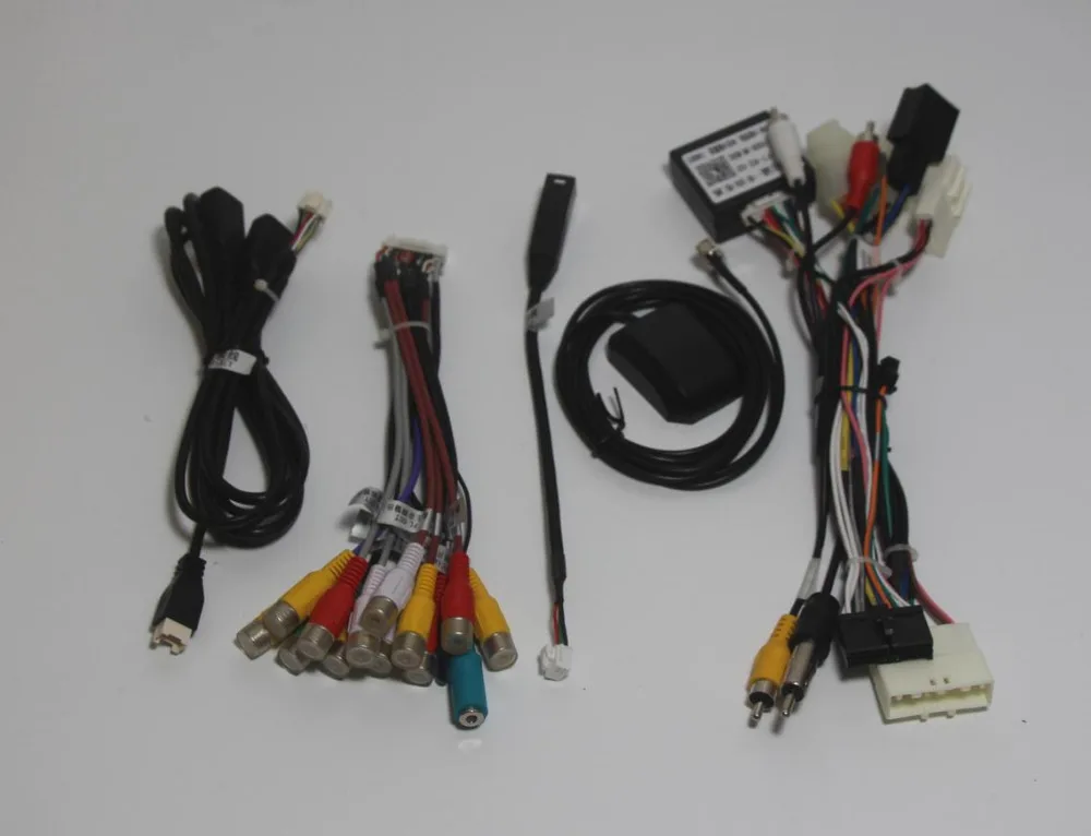 Top Quad core 10.1 inch 2G+32G Android 8.1 Car DVD PC For Toyota Camry 2012 2013 2014 Car Radio Stereo head Unit GPS Navigation 17