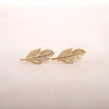 SMJEL New Fashion Punk Feather Earrings for Women Cool Leaf Earrings 2017 Small Vintage Stud Earings Party Gifts