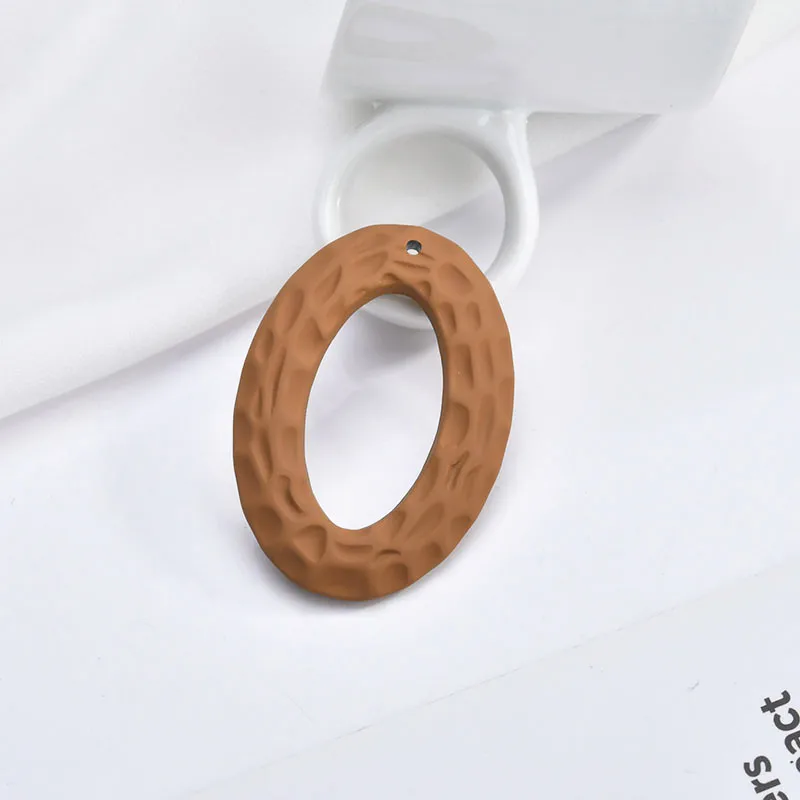 34*49 мм 30 шт./лот выдалбливают овальные круглые пластиковые украшения из смолы подходят девушки Серьга ожерелье браслет орнамент подвижный кулон ремесло