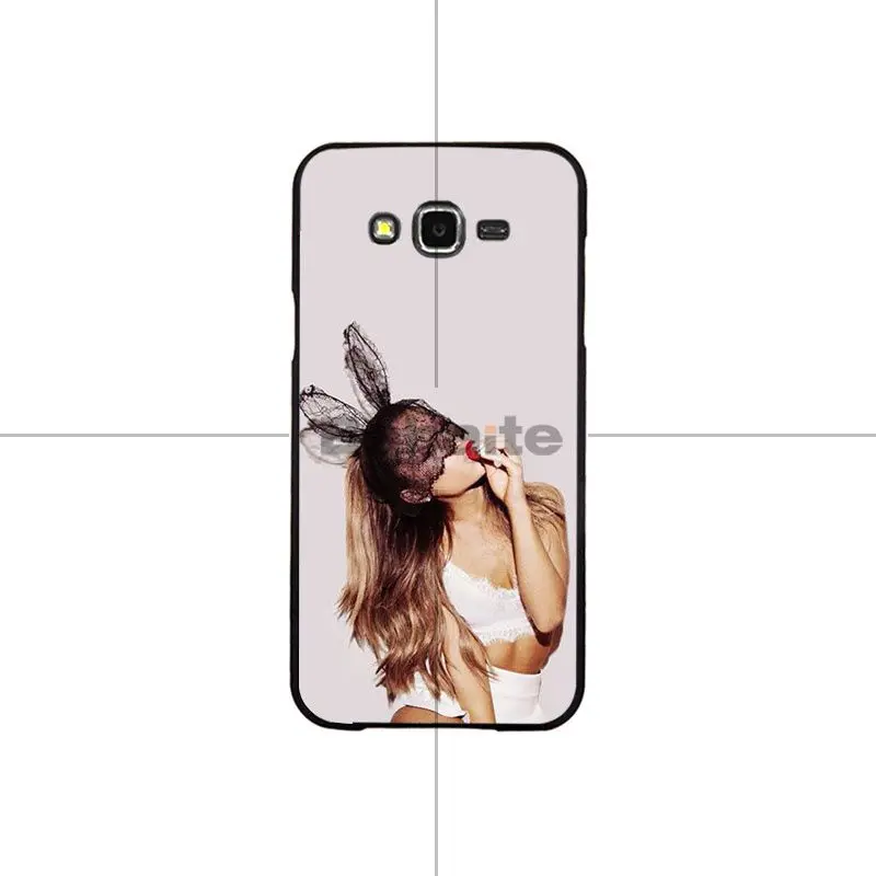 Cat Ar Ariana Grande
