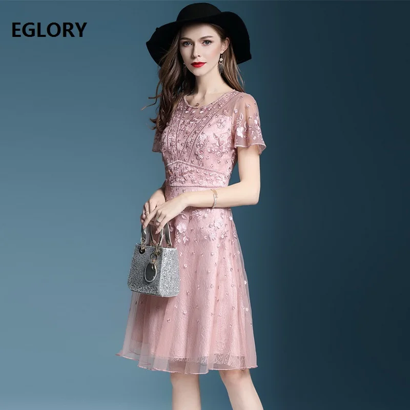 

Women Party Lace Dress 2018 Crochet Lace Embroidery Beding O-Neck Short Sleeve Slim Fitness Knee-Length A-Line Sweet Vestidos