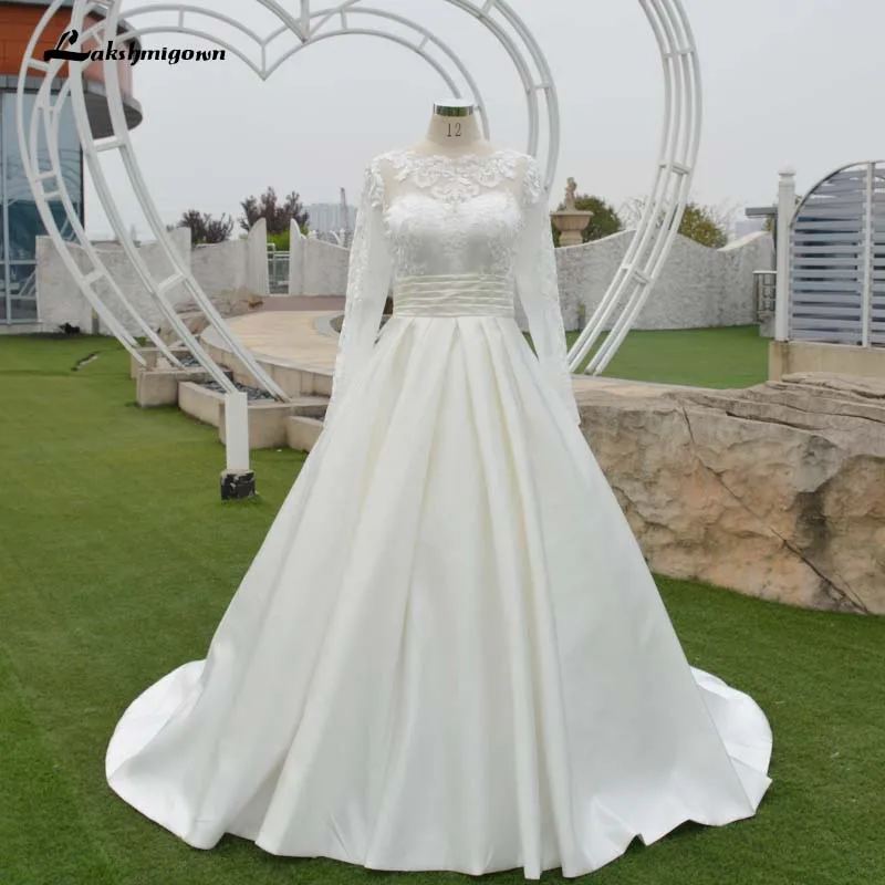 a line gown with pockets