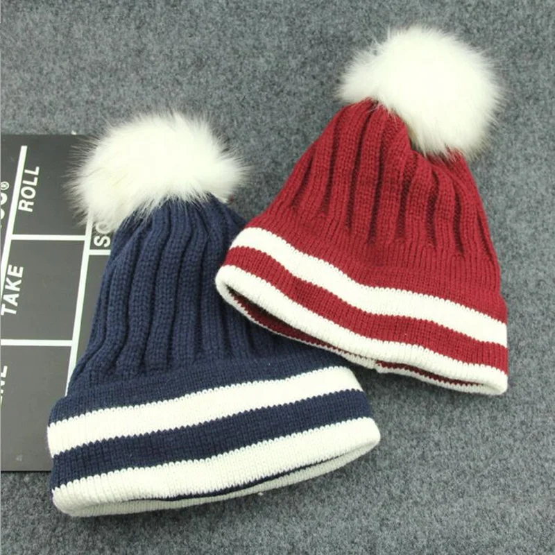 

Korea New Badminton ball cap with thick knitted cap  for Women  Beanies Bone free shipping