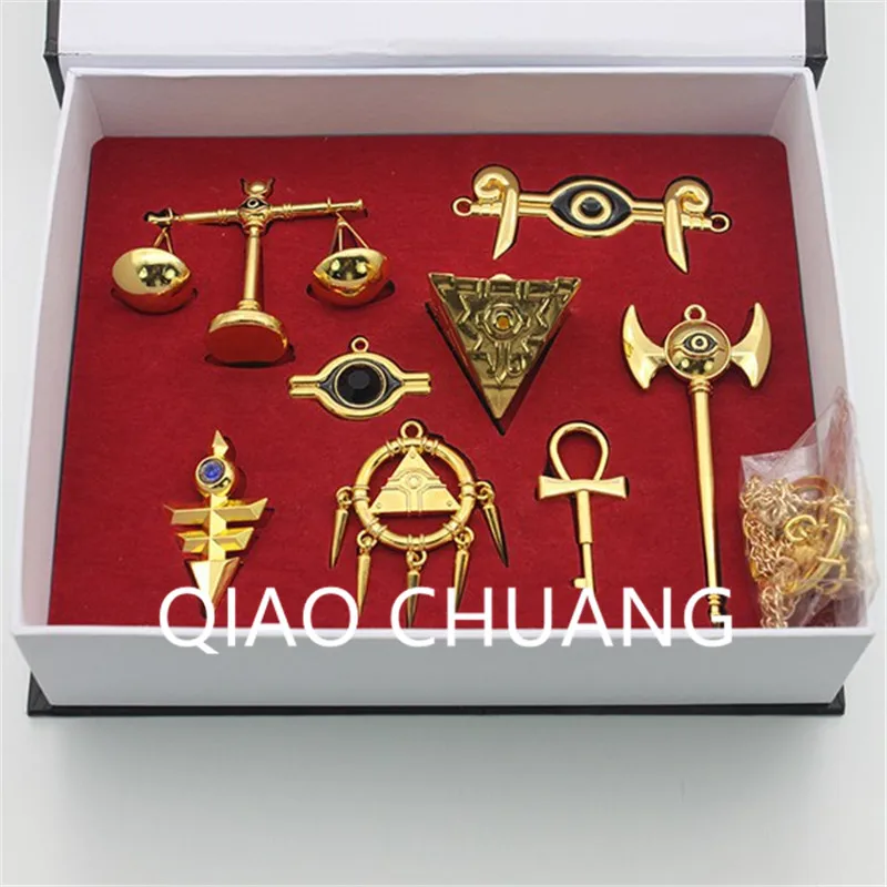 

Yugioh Gold Armory Set 8Pcs/set Cosplay Arma Keychain Millennium Tesori Collana PVC Action Figure Collection Model Toy G840
