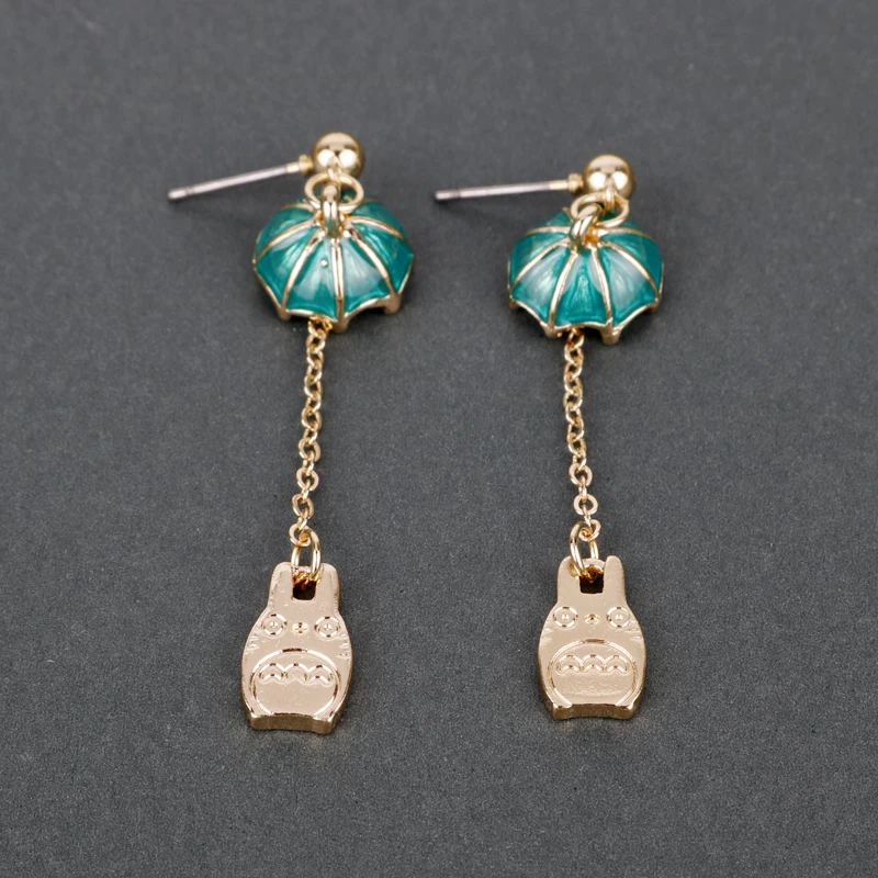 

MQCHUN Japanese Anime Gold Color Earings With Metal Ear Plug Enamel Green Umbrella My Neighbor Totoro Stud Earrings For Women