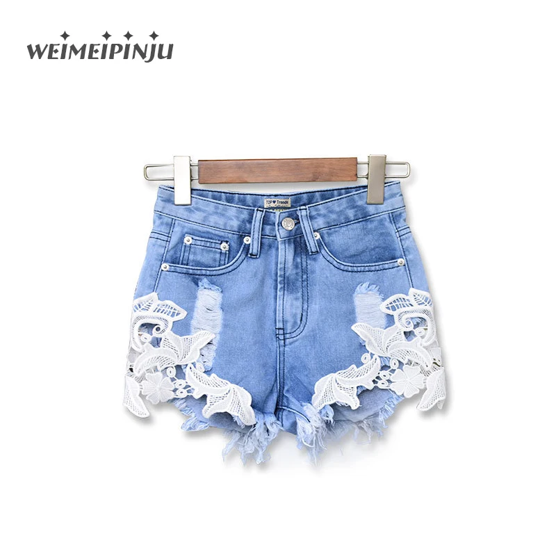 denim shorts with white lace