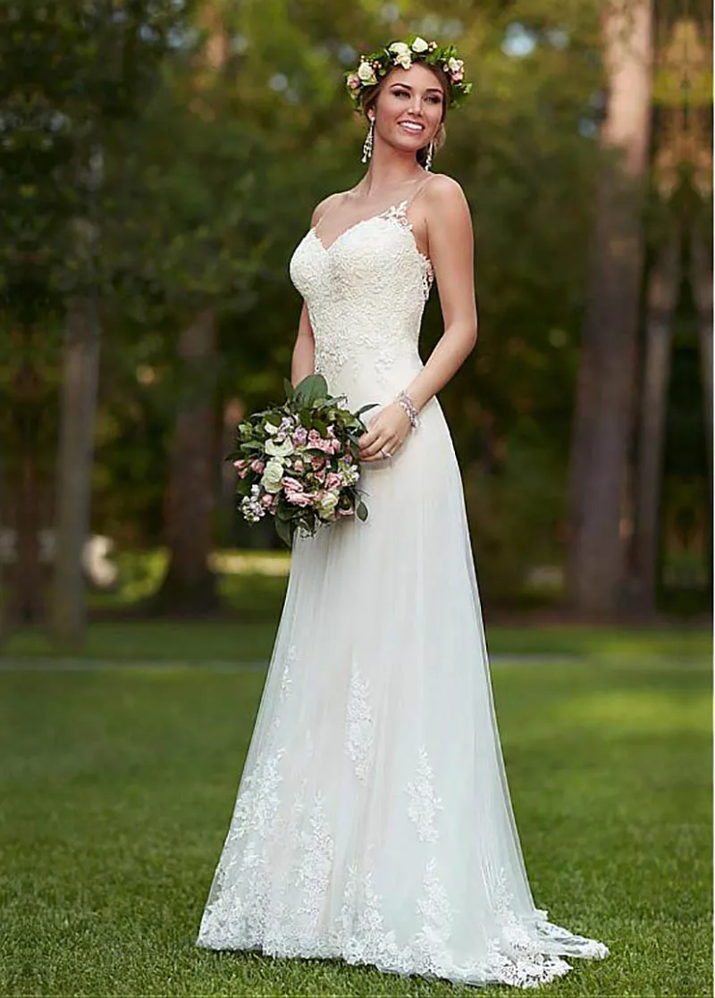 

Boho Wedding Dresses 2019 Round Neck Appliqued Top Lace Wedding Gowns Illusion Back New Design Bride Dress Custom Made