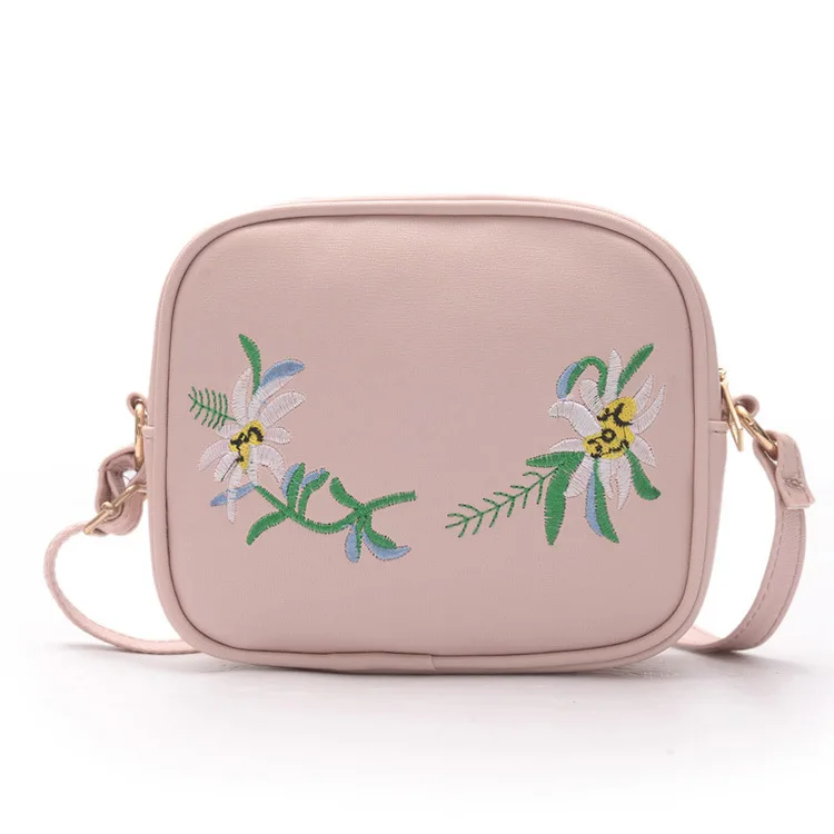 

Women Crossbody Bags soft Shoulder handbags Flowers embroidery Flap national Bag Fashion Female PU leather Messenger Bag