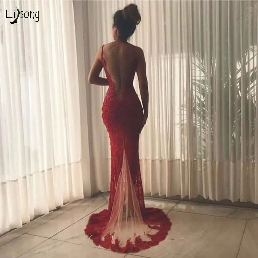 

Sexy Red Lace Backless Prom Gowns 2018 Deep V-neck Long Prom Gowns With Hide Split Robe De Soiree 2018 Pearls Abendkleider
