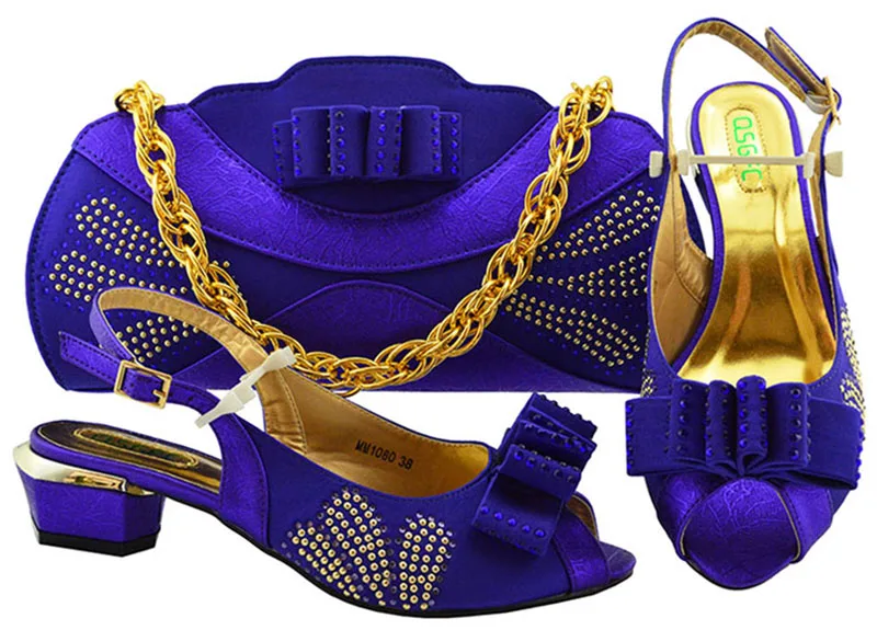 Модный комплект из итальянских туфель и сумочки в африканском стиле сиреневого цвета, украшенный стразами, итальянская женская обувь и сумочка