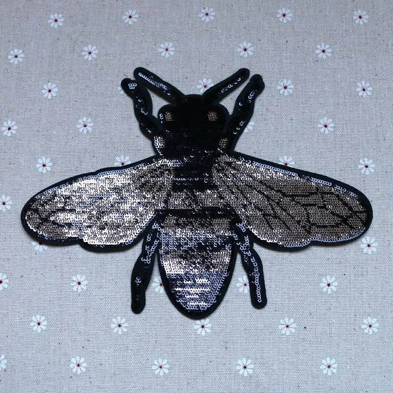 

Large Embroidered Bee Patch Embroidery Bees Applique Big Patches For Clothing Bag Parches Sequins Iron on Clothes Paste
