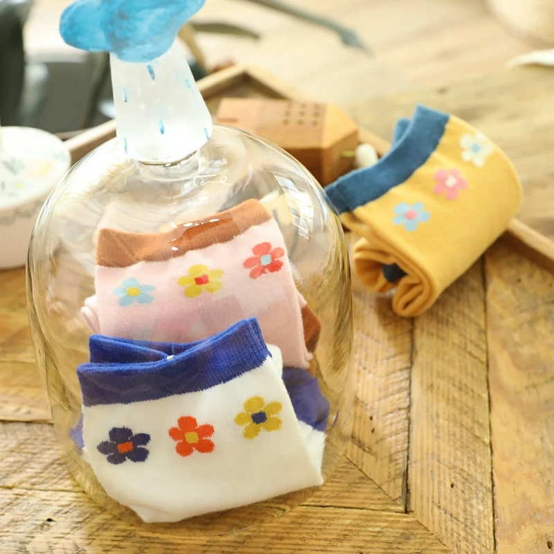 

New Lively Cute Little Flower Cotton Women Socks Original Autumn Top Quality Fashion Small Floral Lovely Sweet Girls Lady Socks