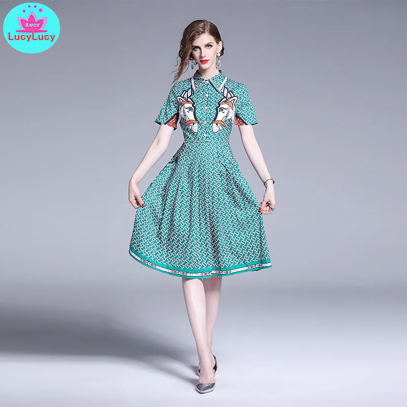 

2019 European station foreign trade women's slim body long short-sleeved trend horse head print pleated dress