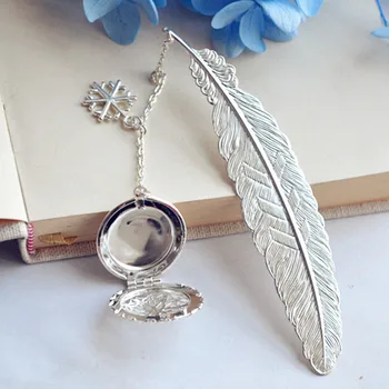 

1Piece Chinese style exquisite alloy bookmarks for student and office can as as a chrasmas gift for friend