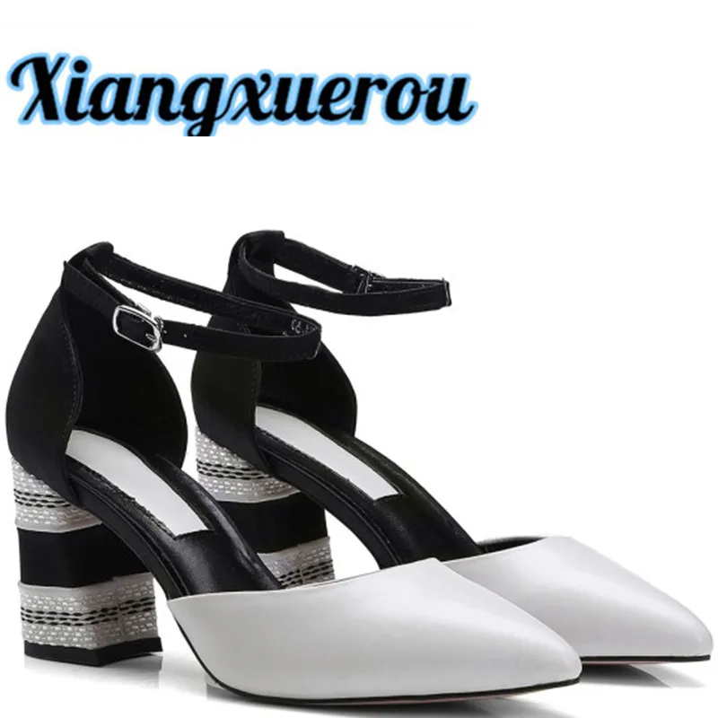 

Xiangxuerou The new version of the new top layer of leather for the top of the new style is a high-heeled shoes with high heels