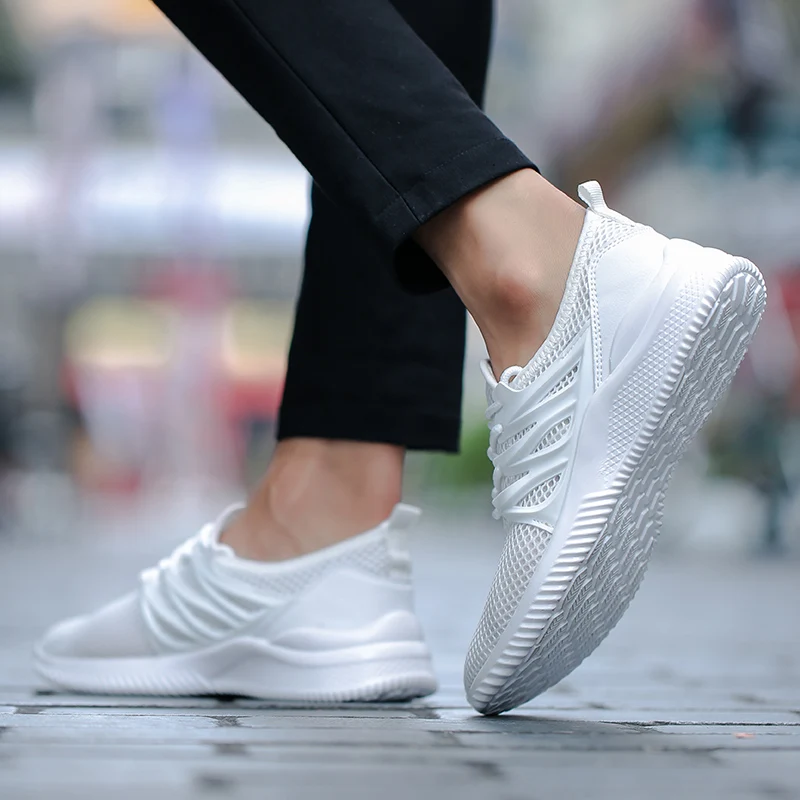 

2019 new ultra light summer breathable men's shoes knit mesh sports shoes flat thin paragraph wild