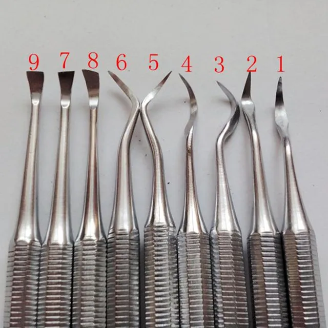 Manual scaling of cleaning teeth oral dental tools kitsin Teeth
