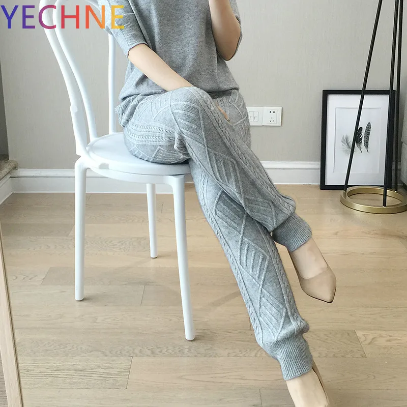 

Woman Cashmere Solid Color Slim Knitted Pant Spring Autumn Fashion Rhombus Pattern Strap Long Pants Three Colos Soft Trouser