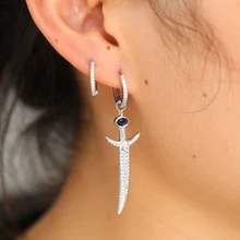 Лето Новое поступление Европейский женский подарок ювелирные изделия меч кулон круг с голубым камнем свисающие cz bling новейшая дизайнерская серьга